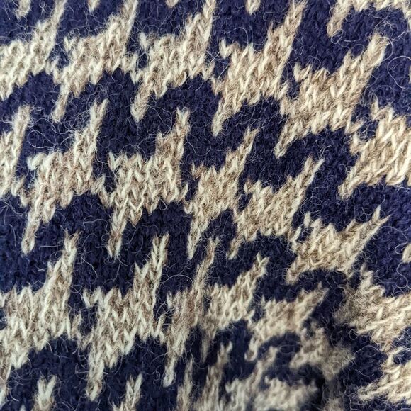 Vintage WM. H. Leishman wool hound tooth sweater graphic knit crew neck Large B3 - Picture 6 of 8